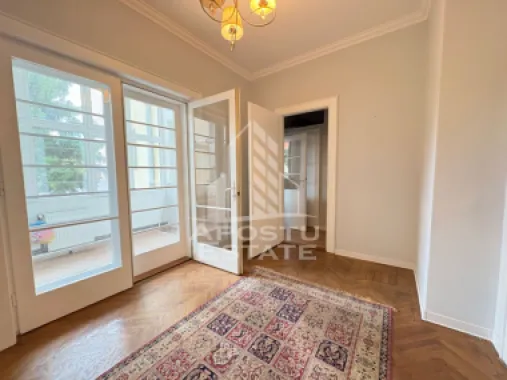 Apartament 3 camere, etaj 1, renovat in Timisoara zona Balcescu.