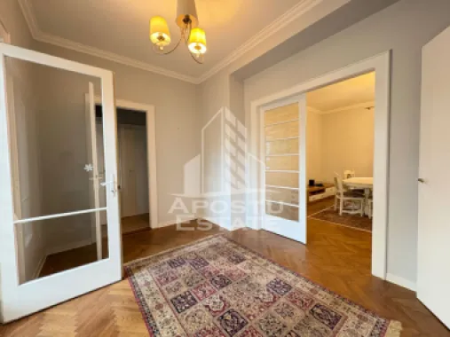 Apartament 3 camere, etaj 1, renovat in Timisoara zona Balcescu.