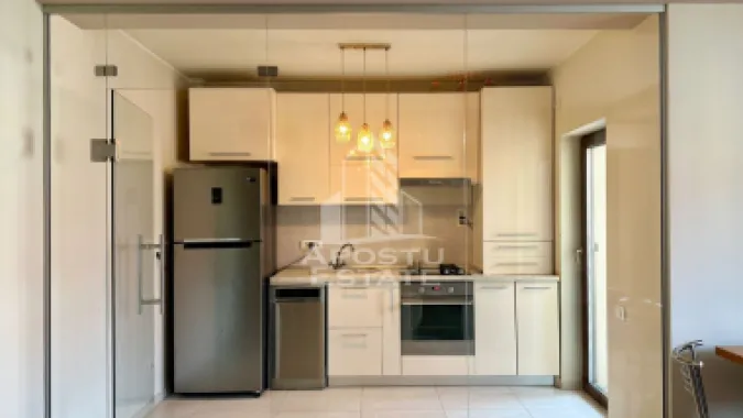 Apartament de vanzare cu 3 camere, etajul intai, Dumbravita