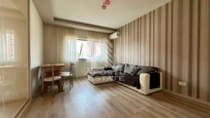 Apartament de vanzare cu 3 camere, etajul intai, Dumbravita