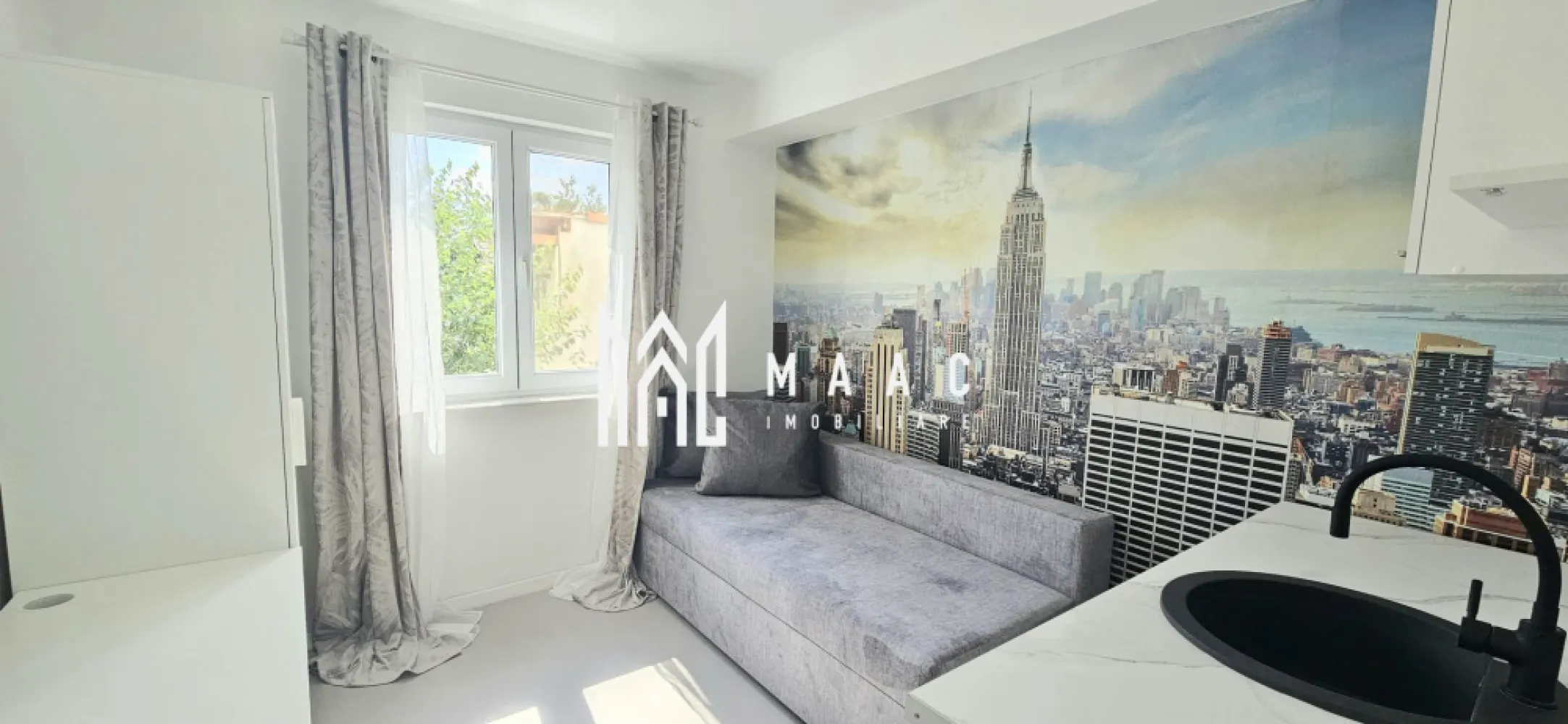 Garsoniera | Etaj 1 | Renovata complet | Mobilata | Lazaret - MAAC Imobiliare vă propune spre închiriere o garsonieră complet renovată, situată la etajul 1 al unui imobil din zona Lazaret, dupa podul garii ideală pentru o persoană singură sau un cuplu care caută un spațiu modern, luminos și eficient compartimentat.

Caracteristici:
Garsonieră situată la etajul 1 din 4
Suprafață utilă: 13 mp
Renovată complet, inclusiv instalațiile electrice și sanitare
Foarte luminoasă
Localizată într-o zonă cu acces rapid la magazine, stații de transport, servicii și alte facilități

Compartimentare:
Hol mic de intrare
Baie modernă, dotată cu cabină de duș
Dormitor funcțional, cu bucătărie compactă integrată

Condiții de închiriere:
Se percepe prima lună de chirie și garanție.

Pentru mai multe detalii precizati telefonic ca ati vazut anuntul cu ID: CP2849293