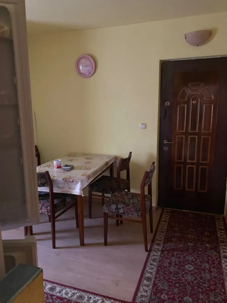 BRASADAS vinde ap 2 cam etaj 1/4 in Micro 16. - Agenția imobiliara BRASADAS vinde apartament cu 2 camere in Micro 16 la etajul 1/4 complet renovat și mobilat.
Www.brasadas.com.