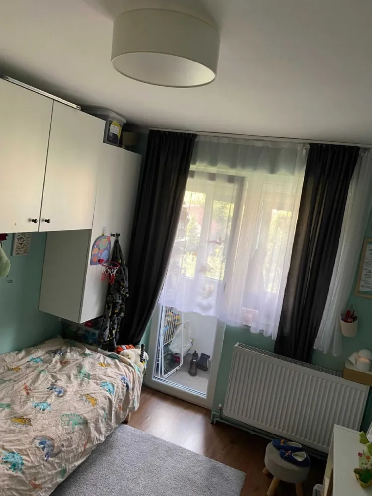 BRASADAS vinde ap 2 cam etaj 4/4 Dariu Pop - Agenția imobiliara BRASADAS vinde apartament cu 2 camere, bloc din caramida, decomandat, 37mp, str Dariu Pop, Micro 14.

Constructie caramida
Usa de siguranta
Balcon
Ferestre PVC
Microcentrala
Parchet laminat
Gresie/Faianta
Necesita o rugravire

Www.brasadas.com.