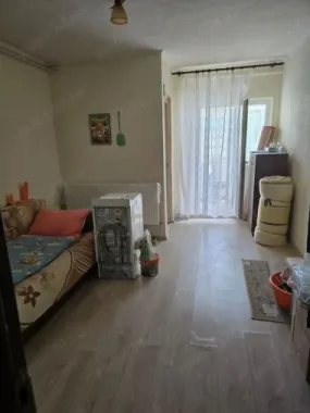 BRASADAS vinde garsoniera la Parter pe Ostrovului.
