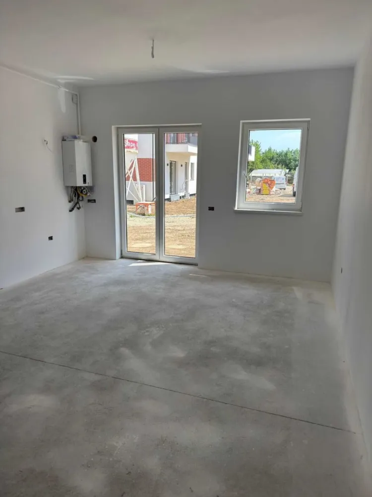 BRASADAS vinde ap 3 cam semi-finisate 1,2,3 camere NOI.