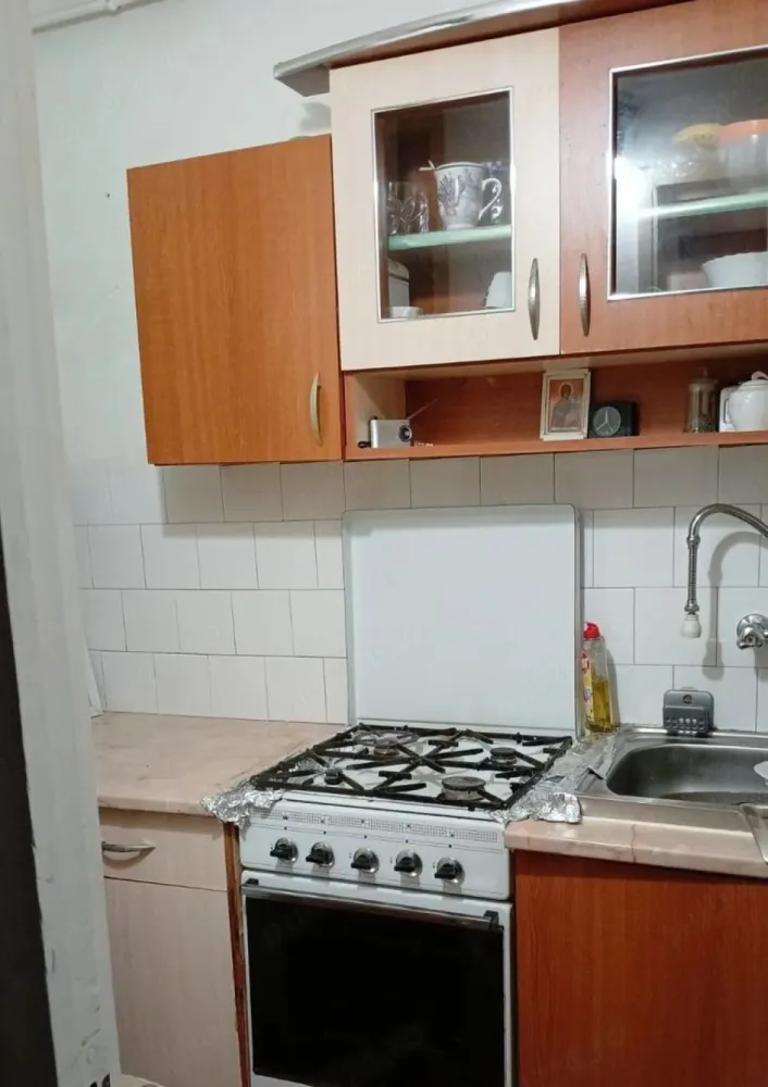 BRASADAS vinde garsoniera la etajul 3/4 pe Ostrovului. - Agenția imobiliara BRASADAS vinde garsonieră situată în cartierul Soarelui, pe strada Ostrovului, la etajul 3/4. 
Beneficiază de întreținere redusă, fiind o opțiune ideală atât pentru locuit, cât și pentru investiție.
Www.brasadas.com.