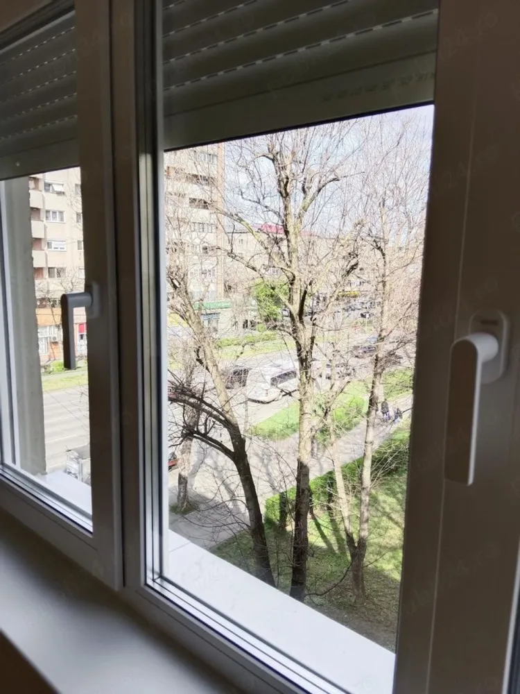 Apartament de vânzare 3 camere etajul 3