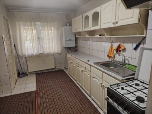 BRASADAS vinde ap 3 cam la PARTER in Carpați 2.