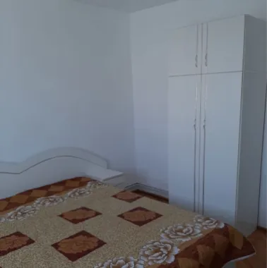 Vand apartament 2 camere