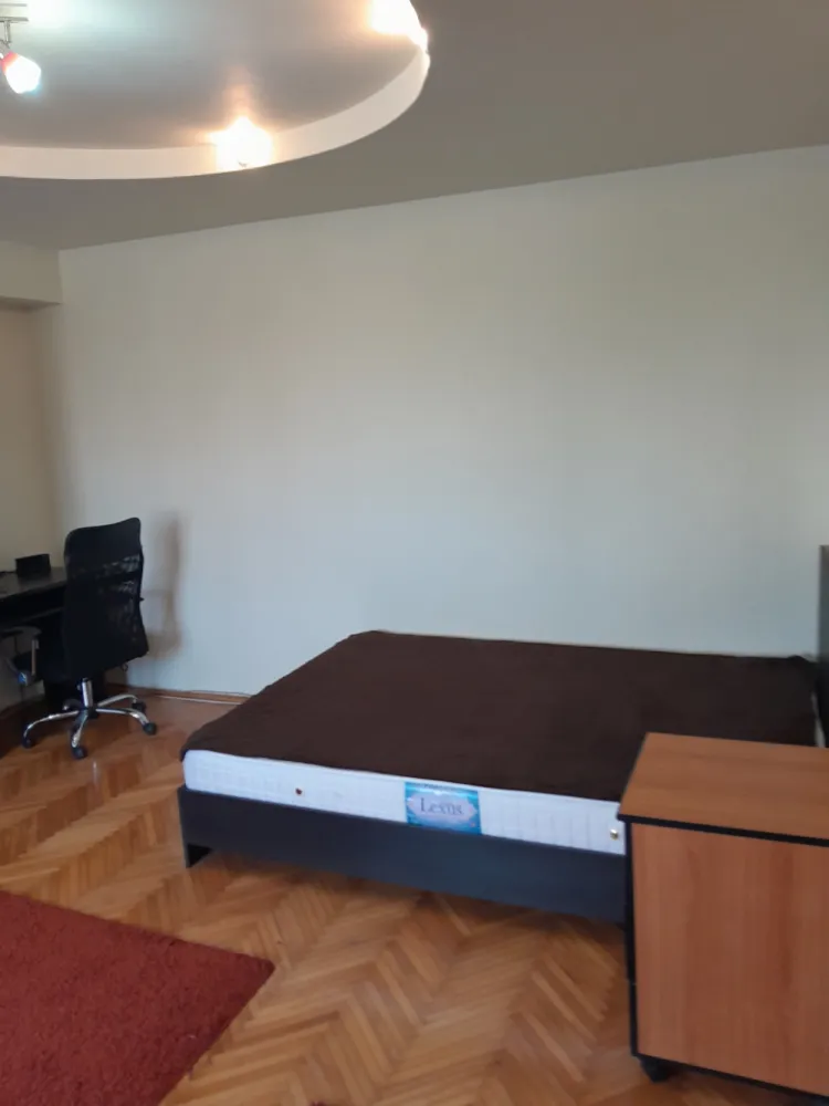 PF, vând apartament cu o camera