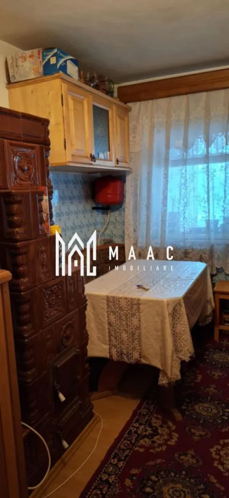 Apartament 2 camere I Brezoi - MAAC IMOBILIARE propune spre vanzare un apartament cu doua camere situat la etajul 4 al unui imobil din localitatea Brezoi, in apropierea statiunii Voineasa si partiei de schi Transalpina.

Locuinta necesita renovare.

Pentru mai multe detalii precizati telefonic ca ati vazut anuntul cu ID:CP2878707.
