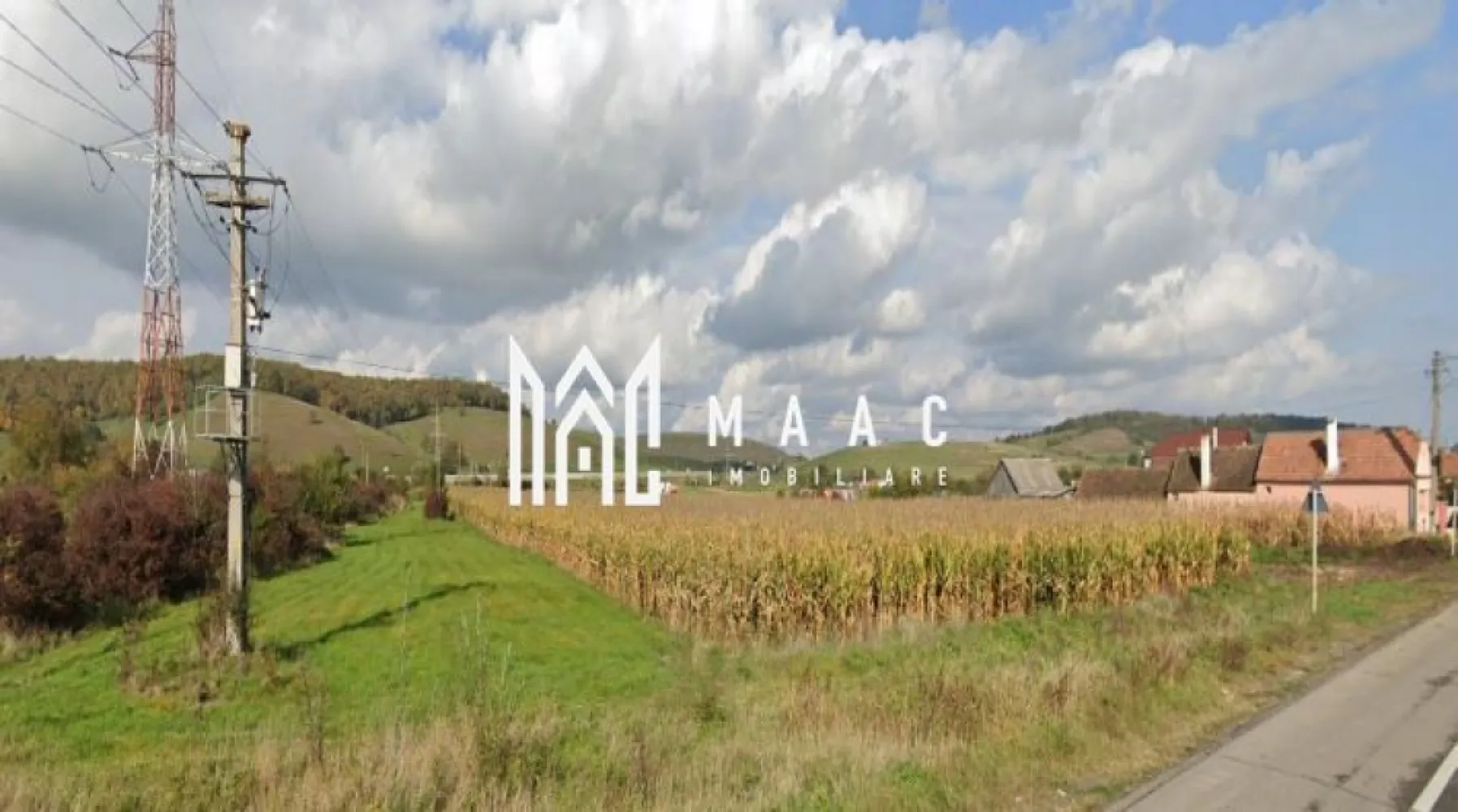 Proiect Case | PUZ in lucru | Intavilan | 7000mp | Cristian - MAAC Imobiliare vă propune spre vânzare teren intravilan construibil situat în Cristian, poziționat strategic în apropierea nodului rutier din zona Industrială Sibiu Vest, Aeroportul Sibiu și Parcul Industrial Cristian, la aproximativ 3 km de acestea. Amplasarea oferă acces rapid către principalele artere rutiere și infrastructura industrială a zonei, fiind o oportunitate potrivită pentru dezvoltări logistice, industriale sau investiționale.

Terenul are o suprafață de 7.000 mp, este construibil și se poate tranzacționa imediat, fiind situat în intravilanul comunei Cristian, județul Sibiu. Proprietatea dispune de utilități în proximitate, respectiv gaz, apă, canalizare și electricitate (rețea de medie tensiune), ceea ce facilitează demararea unui proiect de construcție. Există posibilitate de extindere a suprafeței.

Caracteristici tehnice:
-Suprafață teren: 7.000 mp
-Teren intravilan construibil
-Front stradal: 38 metri
-Distanță față de utilități: 10 metri
-Lățime drum: 9 metri
-Certificat de urbanism
-PUZ în lucru

Prin poziționarea sa în proximitatea zonei industriale Sibiu Vest și a Aeroportului Sibiu, terenul se adresează în special investitorilor străini și dezvoltatorilor locali interesați de proiecte cu potențial economic ridicat.

Societatea care vinde terenul poate presta servicii pentru întocmirea documentației necesare obținerii autorizației de construire, precum și pentru obținerea autorizațiilor privind utilitățile și drumurile. Aceste servicii vor face obiectul unui contract separat de servicii de afaceri, negociat în funcție de caracteristicile tehnice și economice ale proiectului de construcții.

Pentru mai multe detalii, vă rugăm să precizați telefonic că ați văzut anunțul cu ID: CP2065228.