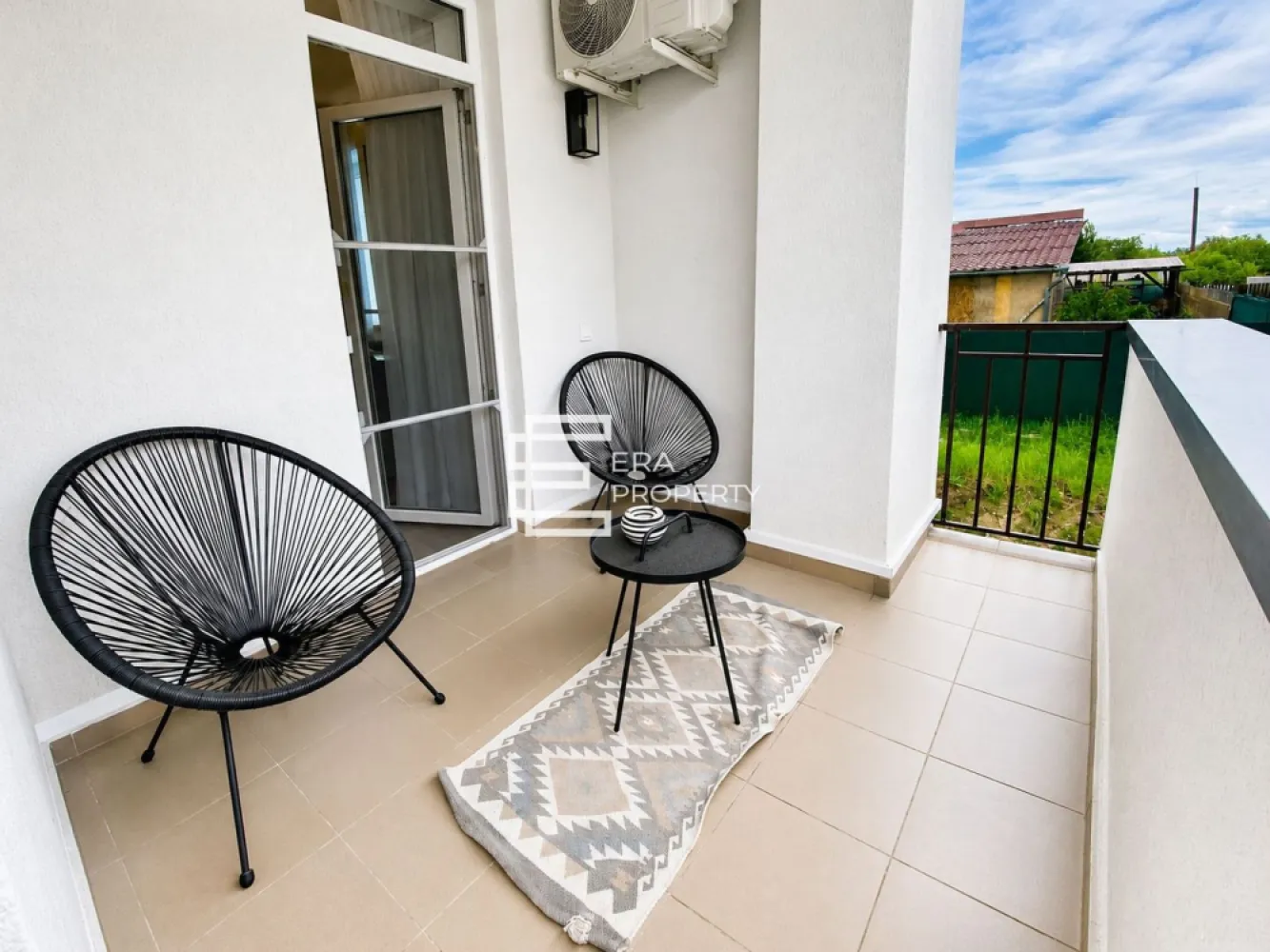 Apartament modern cu 2 unități tip studio, 2 băi și 2 terase