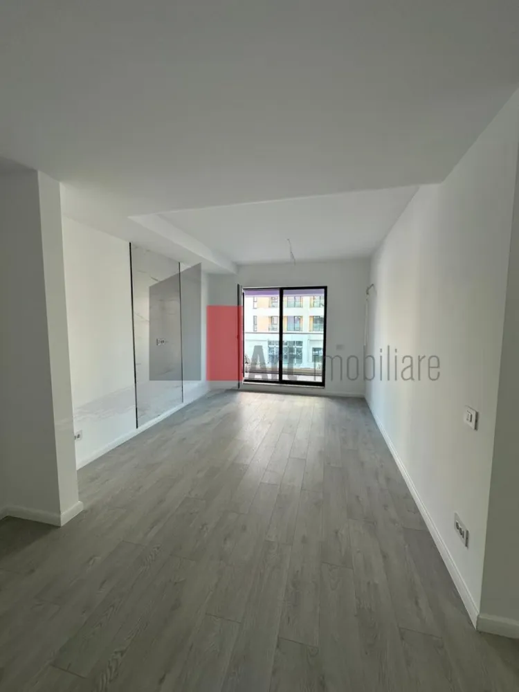Garsoniera Complex Novum Viilor - Va prezenta spre vanzare o garsoniera situata in ansamblul Novum Viilor
Suprafață totală de 41,9 mp din care logia este de 4,7 mp.
Garsoniera nu a fost niciodată locuită, are incălzire in pardoseala cu centrala proprie Imergas.
Prețul este de 97500 euro+ TVA

Se poate achiziționa loc de parcare separat