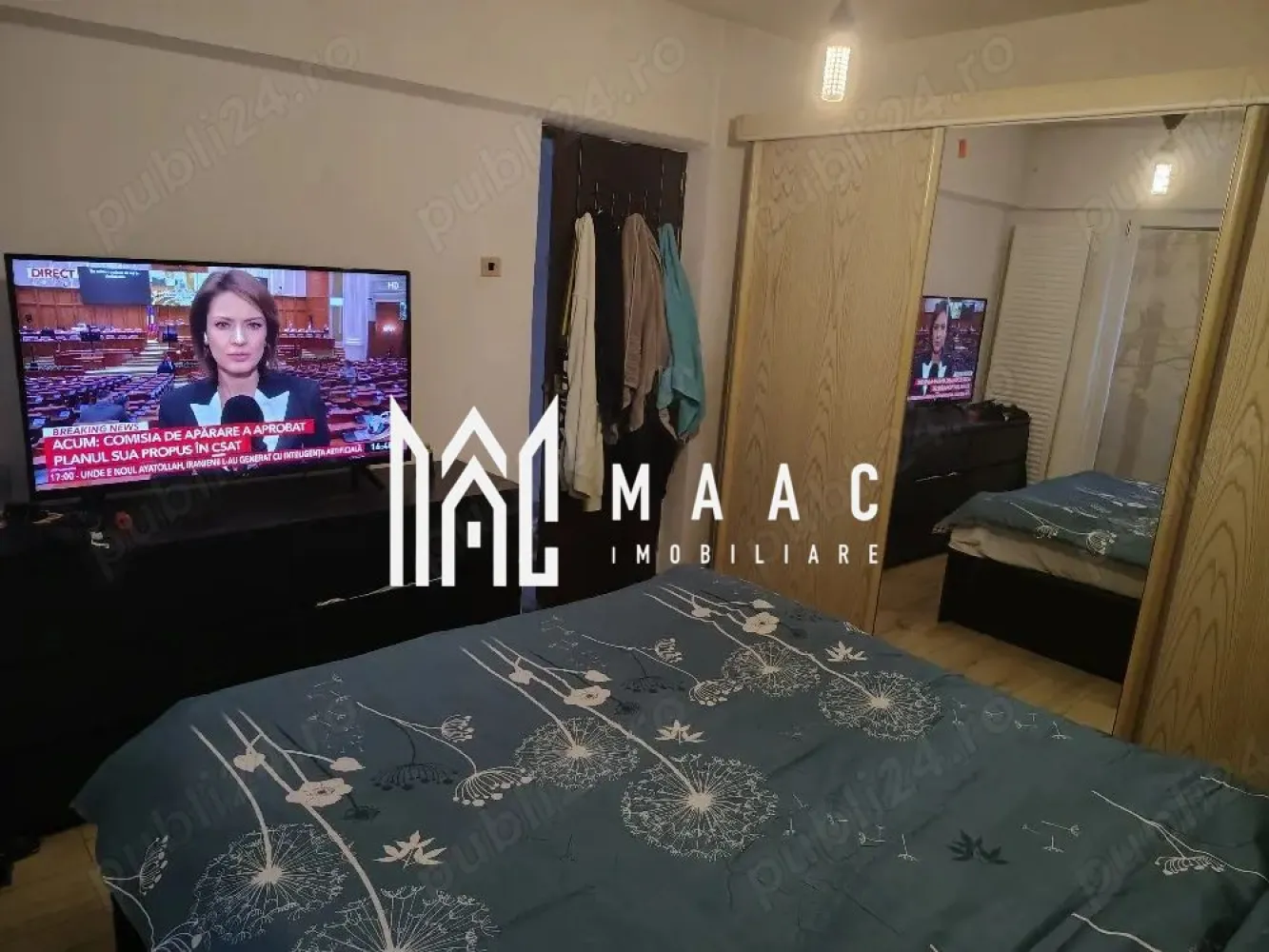 Apartament 3 camere | Centru | 79.7 mpu | - MAAC Imobiliare vă propune spre vânzare un apartament deosebit cu 3 camere, situat ultracentral în Râmnicu Vâlcea, într-una dintre cele mai apreciate și rare poziționări din oraș – între Parcul Mircea cel Bătrân și parcarea subterană. Proprietatea reprezintă o oportunitate rară pe piață, fiind ideală pentru o familie care își dorește confort, spațiu și acces imediat către toate facilitățile centrale ale orașului.
Apartamentul este amplasat la etajul 4 din 4, într-un bloc construit în anul 1982, recent anvelopat și cu acoperiș complet refăcut. Locuința a fost renovată integral și se vinde complet mobilată, fiind pregătită pentru mutare imediată.
Caracteristici:
Apartament cu 3 camere
Suprafață de 79,7 mp
Etaj 4 din 4
Bloc construit în 1982
Bloc recent anvelopat
Acoperiș schimbat
Complet renovat și mobilat
Boxă la subsol de 11 mp
Ideal pentru familie sau investiție
Compartimentare:
Living open-space generos
Bucătărie open-space
2 dormitoare
2 băi
2 balcoane închise
Hol spațios
Dotări:
Centrală termică proprie
Aer condiționat
Termopane
Instalație electrică schimbată
Parchet și gresie moderne
Băi renovate complet
Apartament complet mobilat
Spații bine optimizate
Avantaje:
Poziționare ultracentrală
La câțiva pași de:
Parcul Mircea cel Bătrân
Piata Centrală
Carrefour
Diana
Annabella
Școli și grădinițe
Locuri de joacă
Costuri foarte reduse de întreținere
Construcție solidă, realizată pentru confort și durabilitate
Unic proprietar din 1982
Acte complete:
Cadastru
Intabulare
Certificat energetic
Documentație pregătită pentru vânzare
Această proprietate oferă combinația perfectă între poziție premium, confort modern și spațiu generos, fiind una dintre oportunitățile rare disponibile în centrul municipiului Râmnicu Vâlcea.
Pentru mai multe informații și programarea unei vizionări, echipa MAAC Imobiliare vă stă la dispoziție. ID 3111248