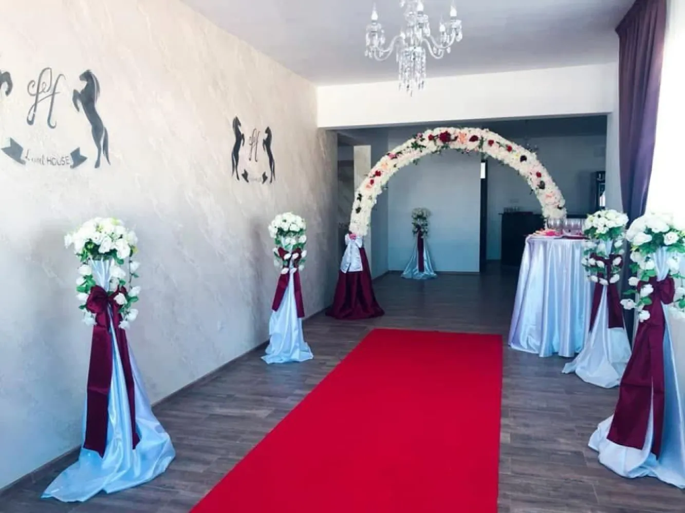 LORD HOUSE EVENTS – salon de evenimente premium, loc. Pechea