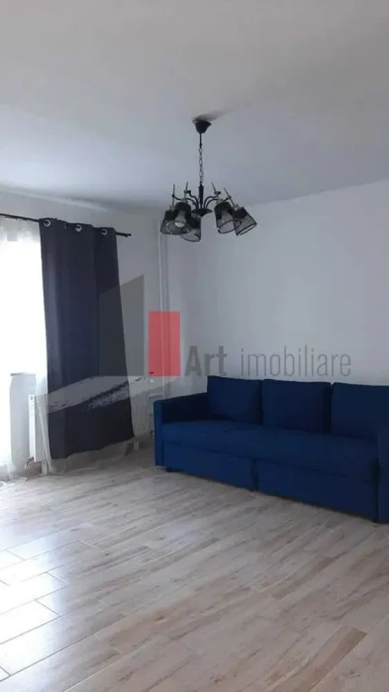 APARTAMENT 2 CAMERE SEBASTIAN -PROSPER - Va prezentam spre vanzare un apartament de 2 camere situat in zona Sebastian -Prosper
 intr-un bloc de apartamente, la etajul 5 din 8 in suprafata de 60mp cu balconul.
 Apartamentul se compune din living , dormitor, baie, hol, balcon si este complet renovat
 mobilat si utilat.
 Comfortul termic este asigurat de la sistemul centralizat. 
 Pentru mai multe detalii sau vizionare sunati la 0722 371 033.