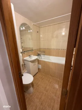 Închiriere Apartament 3 Camere – Spațios, Centrală Proprie, Parcare