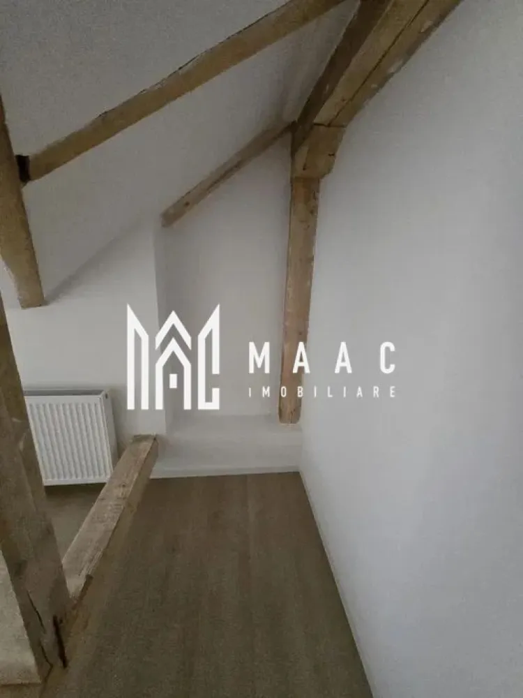 Apartament 3 camere | 65 mp | Acces stradal | Zona Lazaret - MAAC Imobiliare vă propune spre închiriere un apartament cu 3 camere, situat la casă, cu acces direct din stradă, ideal atât pentru locuire, cât și pentru activități de birouri.

Proprietatea are o suprafață de aproximativ 65 mp și este amplasată într-o zonă centrală, în zona Gării, cu acces facil către magazine, mijloace de transport în comun și la aproximativ 10 minute de mers pe jos până la mall. Accesul direct din stradă oferă un avantaj important pentru activități profesionale sau comerciale.

Chiria este de 390 euro + TVA, cu posibilitate de emitere factură.

Pentru mai multe detalii sau pentru a programa o vizionare, vă rugăm să ne contactați.
Specificați ID-ul CP2881546.