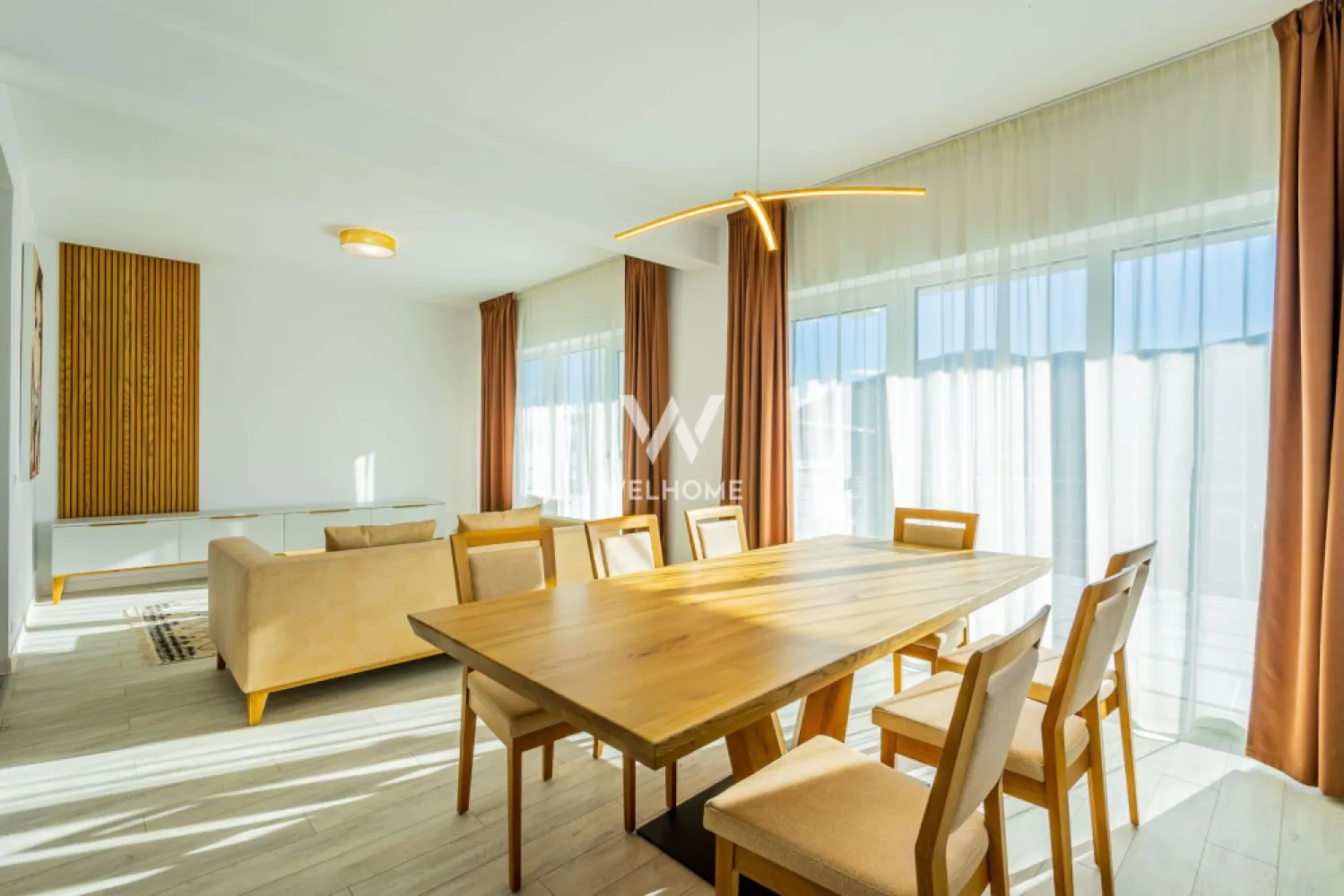 Casa modernă - finisata Premium - 5 camere, Cisnadioara, Sibiu - Casa individuala cu nivel sporit de calitate, pozitionata intr-un ansamblu rezidențial din inima naturii, la doar 15 minute de Sibiu, acces facil spre aeroport și stațiunea turistica Păltiniș. 
Perfect pentru familii care caută liniște, spațiu și calitate superioară a construcției.

Compartimentat astfel:
- 5 camere | 3 băi | 2 bucătării | 2 terase
- Suprafață utilă: 177 mp
- Teren 484mp
- Casa poate fi predata cu sau fără garaj (39 mp)
- Predare: primăvara 2026
- Opțiuni: finisate la cheie sau complet mobilat & utilat.

Detalii tehnice:
Ușă de exterior termopan Rehau – 7 camere
Tâmplărie PVC Rehau Sinego – 3 foi de sticlă cu protectie UV, 7 camere, feronerie Maco Multimatic, mânere Roto
Uși interioare Bella Casa
Parchet 10 mm
Centrală termică în condensare Viessmann + radiatoare Ecorad
Instalație electrică completă – echipamente Schneider
Sape elicopterizate
Pereți interiori: cărămidă 15/25 cm, zugrăviți lavabil alb (2 straturi)
Pereți exteriori: cărămidă 25 cm + izolație polistiren 10 cm
Terasa placata cu gresie, balustrade din inox.
Instalații de apă, canalizare, gaz și curent – funcționale și contorizate individual.
2x locuri de parcacare incluse in pret.

Pret: 280.000 euro TVA inclus
Comision 0%

Se poate achita cash, credit ipotecar sau rate direct de la constructor.
*Pozele sunt cu titlu de prezentare.
Programeaza o vizionare - 0745 99 55 37 Mihai