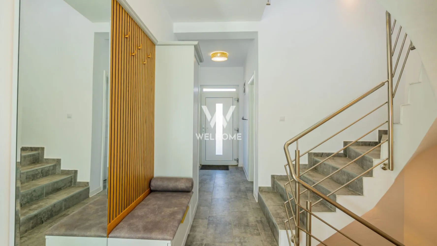 Casa modernă - finisata Premium - 5 camere, Cisnadioara, Sibiu - Casa individuala cu nivel sporit de calitate, pozitionata intr-un ansamblu rezidențial din inima naturii, la doar 15 minute de Sibiu, acces facil spre aeroport și stațiunea turistica Păltiniș. 
Perfect pentru familii care caută liniște, spațiu și calitate superioară a construcției.

Compartimentat astfel:
- 5 camere | 3 băi | 2 bucătării | 2 terase
- Suprafață utilă: 177 mp
- Teren 484mp
- Casa poate fi predata cu sau fără garaj (39 mp)
- Predare: primăvara 2026
- Opțiuni: finisate la cheie sau complet mobilat & utilat.

Detalii tehnice:
Ușă de exterior termopan Rehau – 7 camere
Tâmplărie PVC Rehau Sinego – 3 foi de sticlă cu protectie UV, 7 camere, feronerie Maco Multimatic, mânere Roto
Uși interioare Bella Casa
Parchet 10 mm
Centrală termică în condensare Viessmann + radiatoare Ecorad
Instalație electrică completă – echipamente Schneider
Sape elicopterizate
Pereți interiori: cărămidă 15/25 cm, zugrăviți lavabil alb (2 straturi)
Pereți exteriori: cărămidă 25 cm + izolație polistiren 10 cm
Terasa placata cu gresie, balustrade din inox.
Instalații de apă, canalizare, gaz și curent – funcționale și contorizate individual.
2x locuri de parcacare incluse in pret.

Pret: 280.000 euro TVA inclus
Comision 0%

Se poate achita cash, credit ipotecar sau rate direct de la constructor.
*Pozele sunt cu titlu de prezentare.
Programeaza o vizionare - 0745 99 55 37 Mihai