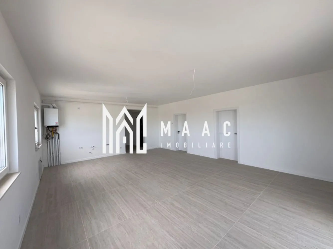 Penthouse 3 camere I 91 mp I Terasa I Calea Cisnadiei - MAAC Imobiliare vă propune spre vânzare un apartament modern și spațios, situat într-un bloc nou, pe Calea Cisnădiei, în imediata apropiere de Lidl și Primărie.

Locuința de tip Penthouse este amplasată la etajul 3 și dispune de o suprafață utilă de 91mp,terasa de 70 mp, fiind compartimentată inteligent pentru a oferi confort și funcționalitate. Apartamentul este compus din living generos cu bucătărie open-space , 2 dormitoare luminoase ,1 baie

Imobilul se predă la cheie, Partial mobilat ,cu finisaje moderne, iar în preț este inclus și un loc de parcare.

O alegere ideală pentru o familie sau pentru cei care își doresc un apartament bine poziționat, într-o zonă în continuă dezvoltare, aproape de magazine, instituții și puncte de interes.

Pentru mai multe detalii precizati ca ati vazut anuntul cu ID CP3120218