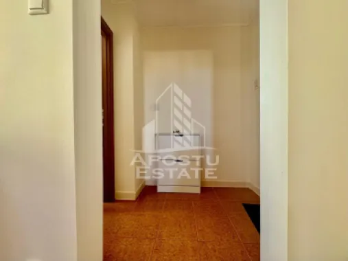 Apartament de vanzare 3 camere, 54 mp utili, zona Fortuna