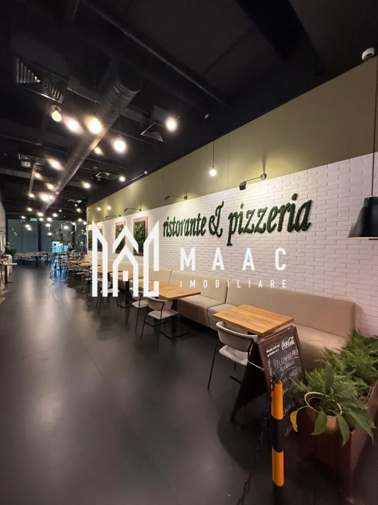 Promenada Sibiu | Afacere la cheie | - MAAC Imobiliare vă propune o oportunitate excelentă de preluare a unei afaceri la cheie, situată în Promenada Mall Sibiu, în zona Food Court, una dintre cele mai circulate și vizibile locații comerciale din oraș.

Spațiul beneficiază de o poziționare premium, fiind amplasat între KFC și Enjoy Sushi, cu trafic constant și expunere foarte bună către fluxul de clienți al centrului comercial.

Restaurantul dispune de o suprafață utilă interioară de 274 mp, la care se adaugă o terasă generoasă de 133 mp, oferind un spațiu ideal pentru desfășurarea activității HoReCa în condiții excelente.

Proprietatea se predă complet mobilată și utilată, fiind pregătită pentru începerea imediată a activității, fără investiții suplimentare .

• Poziționare strategică în Food Court
• Suprafață interioară de 274 mp
• Terasă de 133 mp
• Complet mobilat și utilat
• Pregătit pentru activitate imediată
• Trafic intens și vizibilitate excelentă

Pentru mai multe detalii precizati telefonic ca ati vazut anuntul cu ID: CP3118742