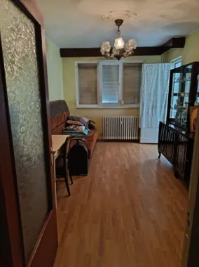 De vanzare apartament cu 2 camere, parter, micro 13 B, 54.000 euro