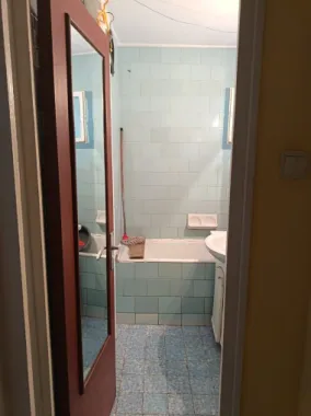 De vanzare apartament cu 2 camere, parter, micro 13 B, 54.000 euro