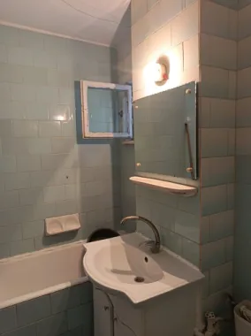 De vanzare apartament cu 2 camere, parter, micro 13 B, 54.000 euro