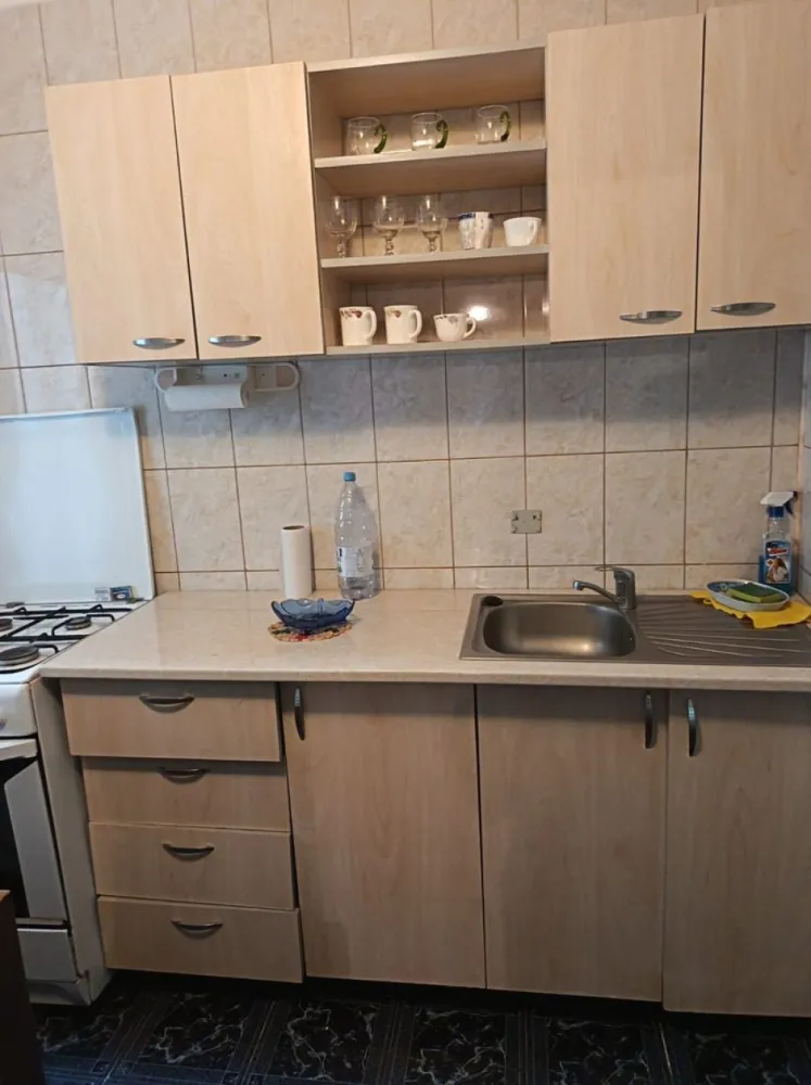 De vanzare apartament cu 2 camere, parter, micro 13 B, 54.000 euro