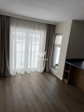 Apartament cu 3 camere LA CHEIE
