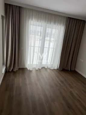 Apartament cu 3 camere LA CHEIE