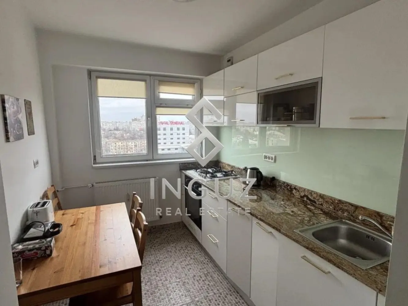 DE ÎNCHIRIAT | Apartament 2 camere | Piața Muncii | 550 € - DE ÎNCHIRIAT | Apartament 2 camere | Piața Muncii | 550 €
Apartament cu 2 camere, decomandat, situat în zona Piața Muncii, la doar 4 minute de metrou.

• 50 mp utili
• Etaj 11
• Bloc construit în 1989
• Complet mobilat și utilat
• Compartimentare decomandată
• Acces rapid către mijloace de transport, magazine și zone comerciale

Apartamentul este ideal pentru o persoană sau un cuplu care își dorește confort și acces facil către centrul orașului.

Chirie: 550 € / lună
COMISION AGENȚIE: 50%

للإيجار | شقة غرفتين | Piața Muncii | 550 يورو
شقة مكونة من غرفتين، بنظام منفصل، تقع في منطقة Piața Muncii، على بعد 4 دقائق فقط من محطة المترو.

• 50 متر مربع
• الطابق 11
• بناء سنة 1989
• مفروشة ومجهزة بالكامل
• تقسيم منفصل
• موقع ممتاز قريب من وسائل النقل، المتاجر والخدمات

الشقة مناسبة لشخص أو زوجين يبحثان عن الراحة وسهولة الوصول إلى وسط المدينة.

الإيجار: 550 يورو / شهرياً
عمولة المكتب: 50%

Inguz Real Estate
📱 +40 774 017 567
📱 +40 724 922 092
✉️ info@inguzrealestate.com