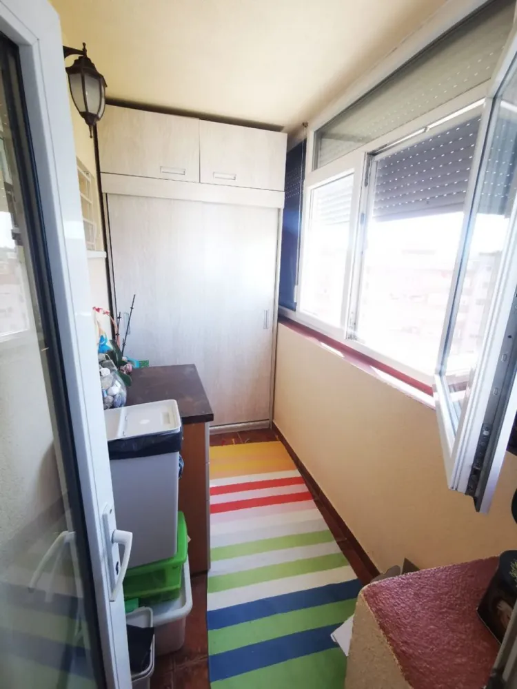 De vanzare apartament cu 3 camere, 91 mp - T-uri, str. Tecuci