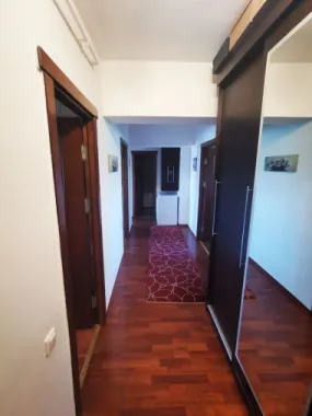 De vanzare apartament cu 3 camere, 91 mp - T-uri, str. Tecuci
