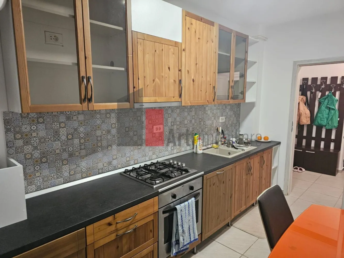 Apartament cu doua camere-Aparatorii Patriei-Metalurgiei-centrala+loc parcare