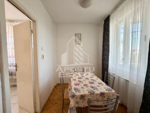 Apartament 2 camere de vanzare, zona Circumvalatiunii, Timisoara