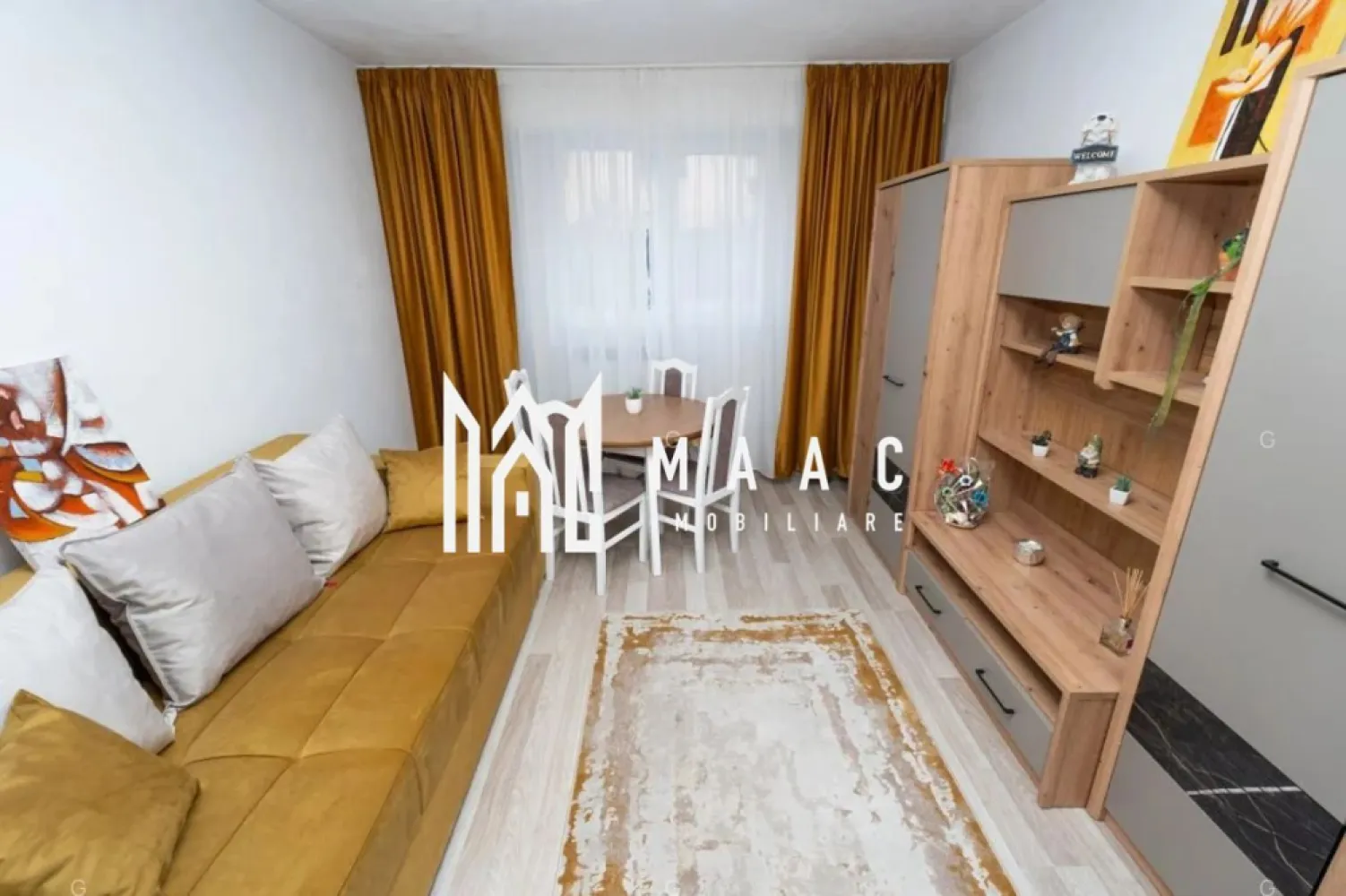Ofertă Garsonieră renovată I 22 mpu I Baie utilată I Mârșa - MAAC Imobiliare vă propune spre achiziție garsoniere renovate, situate în imediata vecinătate a Liceului Tehnologic din localitatea Mârșa, județul Sibiu, într-o zonă în plină dezvoltare rezidențială și industrială, cu acces direct către viitoarea autostradă Sibiu–Brașov. Proprietățile reprezintă o oportunitate excelentă pentru investiție sau locuire, beneficiind de infrastructură modernizată și poziționare strategică într-un areal cu potențial de creștere.

Garsonierele au o suprafață utilă de 22 mp și sunt compartimentate eficient, oferind un spațiu optim organizat pentru confortul zilnic:
-Cameră de zi cu zonă de bucătărie integrată și spațiu de living/dormitor
-Baie complet utilată, dotată cu cabină de duș și obiecte sanitare noi

Imobilele au fost renovate integral, cu accent pe modernizarea instalațiilor și pe creșterea eficienței energetice:
-Instalațiile de canalizare, apă și electricitate au fost înlocuite integral
-Încălzire prin panou electric radiant
-Apă caldă asigurată de boiler electric Tesy, 30 l
-Tâmplărie PVC cu geam termopan/panel la intrare și la baie
-Pardoseală nouă: parchet laminat + izolație
-Pereți tencuiți și zugrăviți

Clădirea este un bloc de garsoniere reabilitat, cu lucrări recente la nivel structural și de infrastructură:
-Pereți exteriori izolați
-Acoperiș înlocuit
-Utilități refăcute
-Fără alimentare cu gaz

Există două opțiuni de achiziție, în funcție de preferințele viitorului proprietar:
-21.500 € – garsonieră la stadiul de cheie
-25.000 € – garsonieră mobilată

Pentru informații suplimentare și programarea unei vizionări, contactați MAAC Imobiliare și menționați la telefon numărul CP2890550.