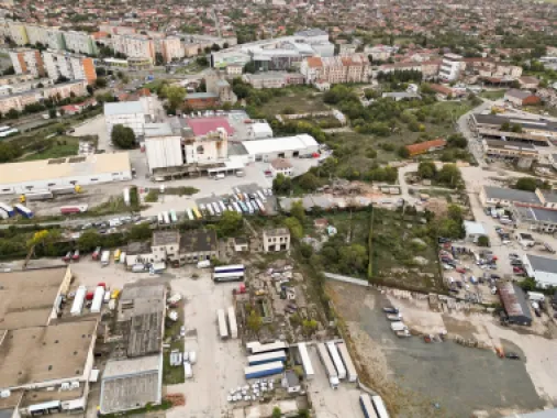 Oportunitate! Clădiri industriale cu teren 6820mp pe strada Poetului, Arad