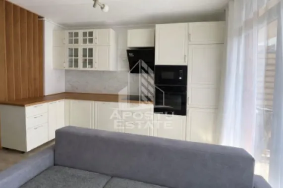 Apartament 3 camere de vanzare, 63 mp utili, Ared Afi