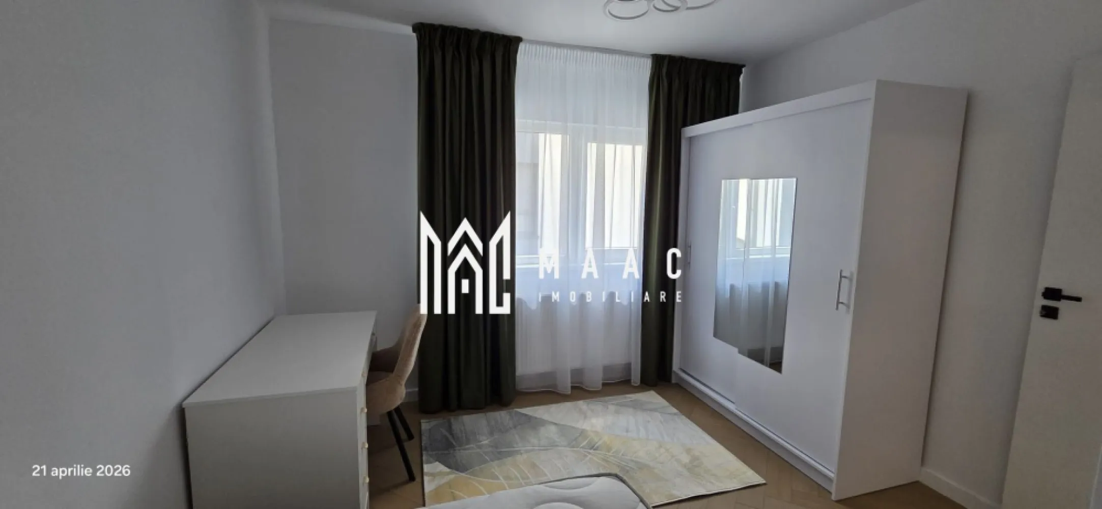Casă Modernă P+1 | 4 Camere | 115 mp utili | Șelimbăr - MAAC Imobiliare vă propune spre închiriere o casă modernă, aflată la prima închiriere, situată în Șelimbăr. 

Caracteristici principale

• casă P+1, suprafață utilă 115 mp
• prima închiriere 
• curte proprie amenajată cu zonă verde și sistem de irigații
• zonă de servit masa în exterior
• camere video de supraveghere pentru parcare, curte și acces

Compartimentare

Parter:
• hol
• baie
• spațiu de depozitare
• living spațios
• bucătărie modernă

Etaj:
• hol
• 3 dormitoare
• baie
• acces pod

Dotări și finisaje
• bucătărie complet utilată cu electrocasnice încorporate (cuptor, plită cu inducție, hotă, mașină de spălat vase, combina frigorifică)
• mașină de spălat rufe + uscător separat
• sistem de supraveghere video

Condiții de închiriere
• preț: 1000 €/lună
• contract minim 1 an
• garanție: 2 luni (preferabil)

 Pentru mai multe detalii sau programarea unei vizionări, vă rugăm să ne contactați și să menționați ID-ul proprietății: CP3097019.