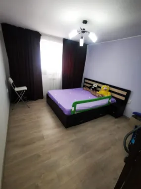 De vanzare apartament 3 camere, micro 39, 76.000 euro negociabil