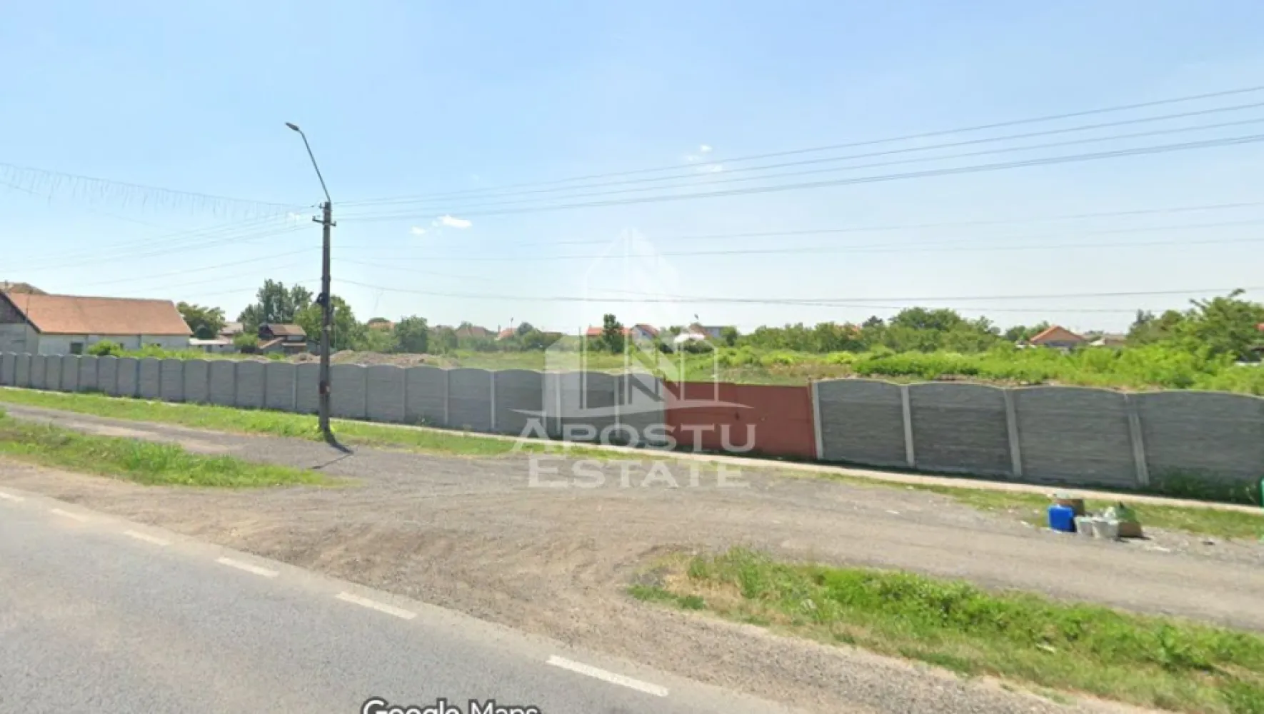 Teren 1.176 mp Voiteg, 2 fronturi stradale la 36.000 € - APOSTU ESTATE vă propune spre vânzare un teren intravilan cu o suprafață de 1.176 mp, situat în localitatea Voiteg, județul Timiș, cu 2 fronturi stradale, la prețul de 36.000 €.

Terenul beneficiază de o suprafață generoasă și de două fronturi stradale, ceea ce îi conferă o flexibilitate maximă în amenajare și o accesibilitate excelentă. Această caracteristică îl face ideal pentru construirea unei locuințe individuale, dar și pentru o afacere (magazin, service, depozit), în funcție de destinația permisă de urbanism.

Avantaje:

suprafață de 1.176 mp;

2 fronturi stradale – acces dublu și flexibilitate maximă;

amplasare în Voiteg, județul Timiș;

preț: 36.000 €;

teren intravilan, gata de construcție;

ideal pentru casă individuală;

potrivit pentru investiție sau afacere;

zonă cu potențial de dezvoltare.

APOSTU ESTATE vă oferă consultanță gratuită și sprijin pe tot parcursul procesului de achiziție, de la vizionare până la semnarea actelor la notar.
Vă invităm cu drag la o vizionare pentru a descoperi potențialul acestui teren!