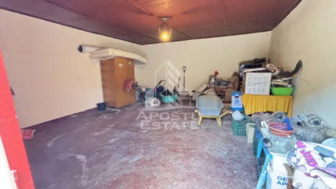 Casa spatioasa, teren 1348 mp, Giarmata