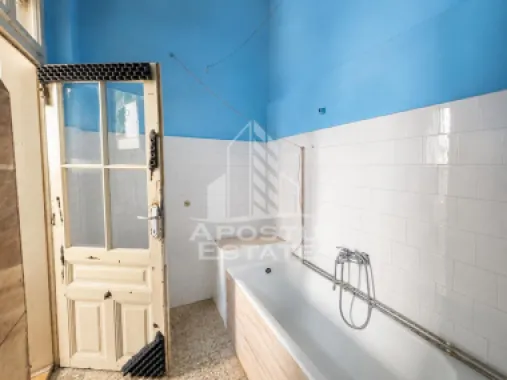 Apartament 2 camere la curte comuna, zona Odobescu Timisoara