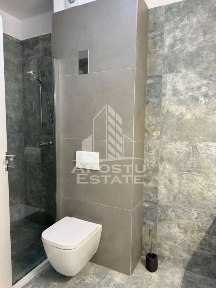 Apartament cu două camere la XCity Tower - Apostu Estate vă oferă spre închiriere apartament cu două camere etaj 13 / 16 cu loc de parcare subteran la XCity Tower.
Compartimentare:
-hol de acces
- living open space cu dinning 
-bucătărie complet mobilată și utilată închisă 
- baie cu duș 
- dormitor cu dressing și balcon 
Încălzirea se realizează prin intermediul centralei de gaz prin pardoseala,dipune de tâmplărie din geam Tripan ,izolația blocului foarte eficientă ,zone verzi amenajate .
Prima închiriere,totul este nou.
Se percepe garanție pe două luni plus luna în curs .
Pentru mai multe detalii sunați la telefon!
Vă așteptăm cu drag la o vizionare!