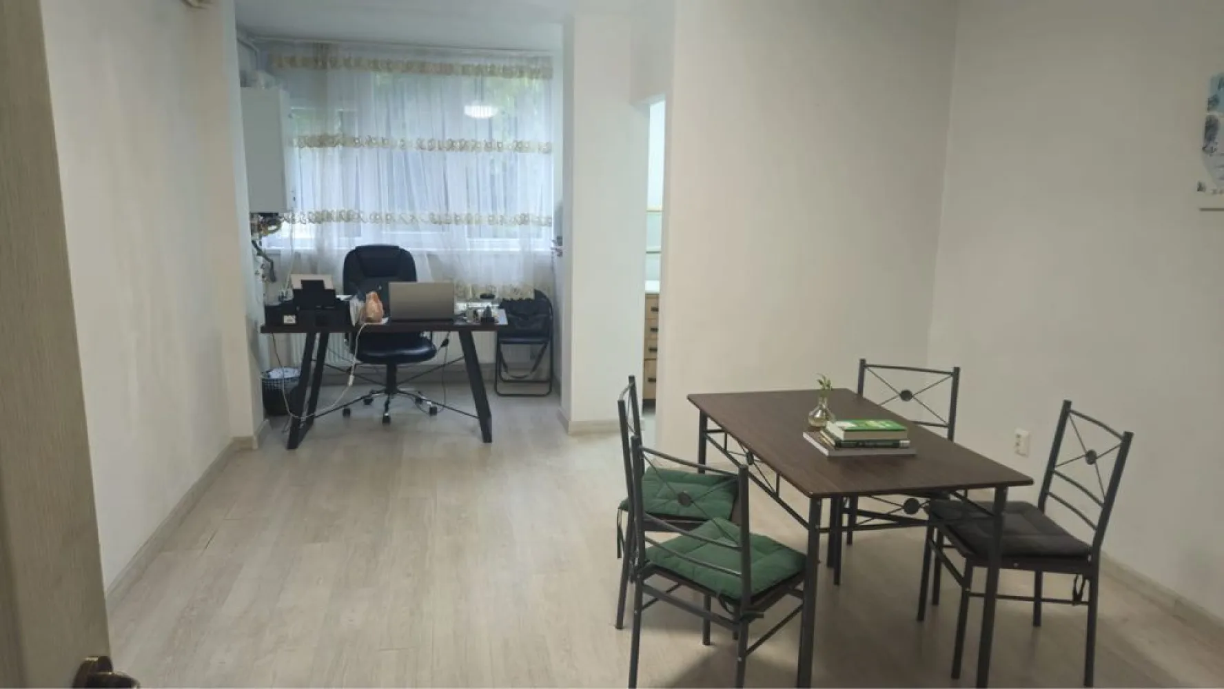 BRASADAS vinde garsoniera la PARTER in zona Burdea. - Agenția imobiliara BRASADAS vinde garsoniera complet utilata, situata lla PARTER in zona Burdea.
Www.brasadas.com.