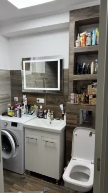 BRASADAS vinde ap 2 cam etaj 2/4 Dariu Pop decomandat.